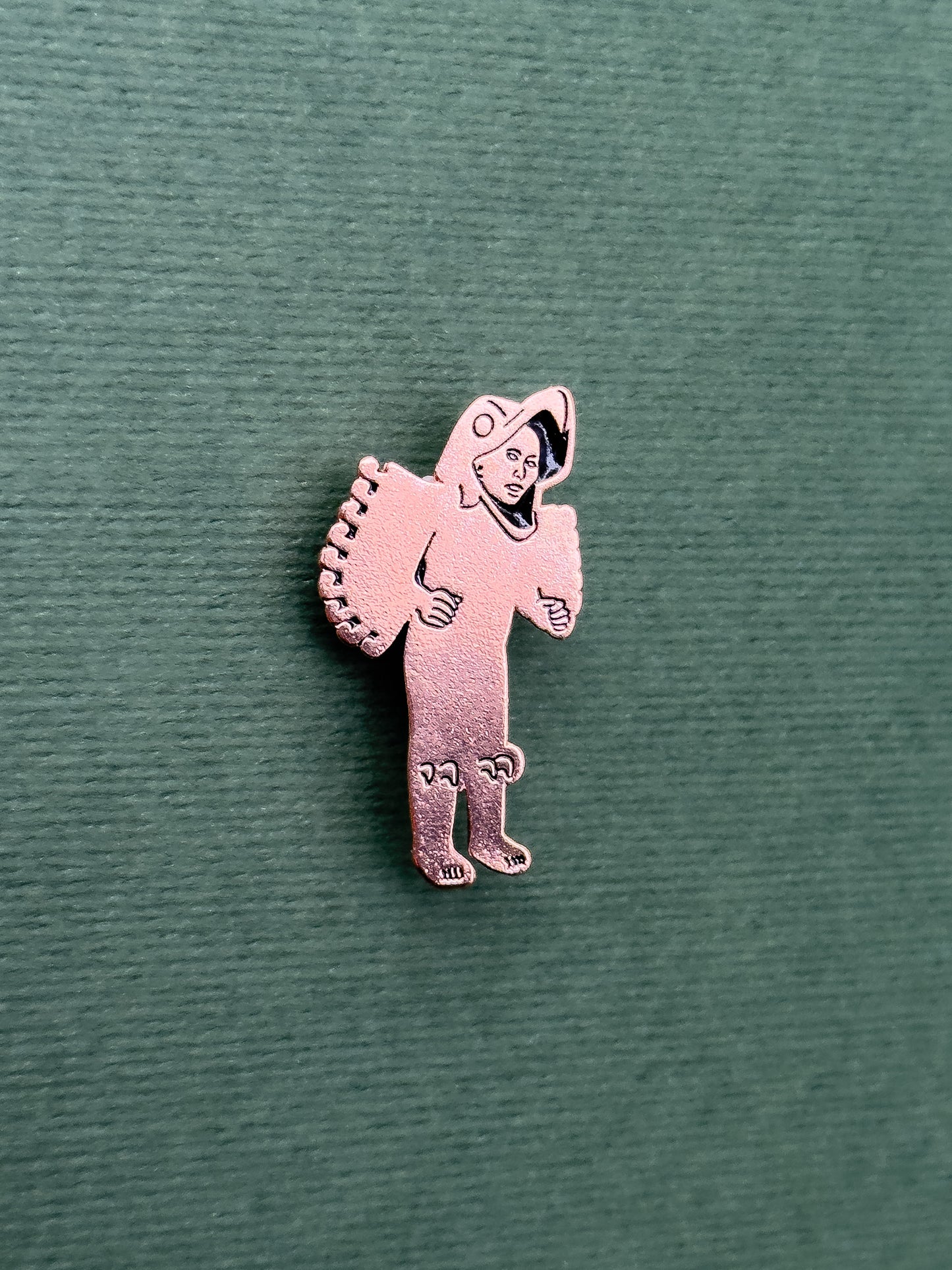 Pin guerrero águila